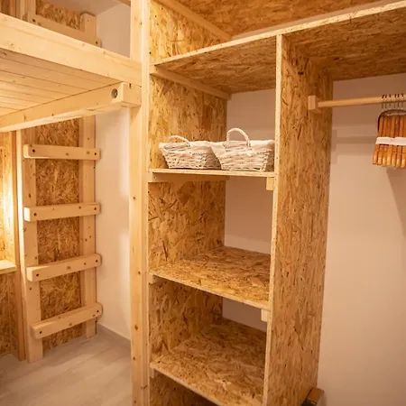 Sunset Apartment *