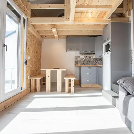 Sunset Apartment *